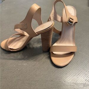 Elegant Tan Women's Heels